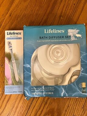 Lifelines 2 pack bath diffuser set and essential oil aromatherapy and light